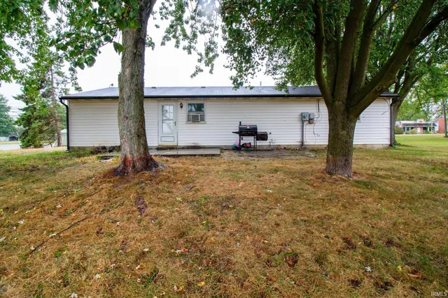 $110,000 | 1071 North Old Highway 27, Winchester, IN 47394