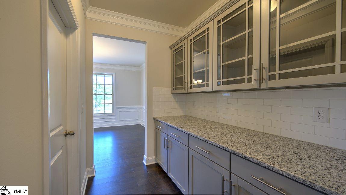 209 Raleighwood Lane Simpsonville, SC 29681 - Photo 5 of 36 Gallery Image 5