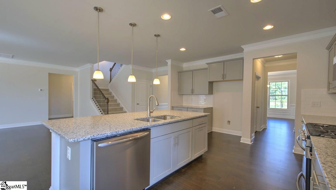 209 Raleighwood Lane Simpsonville, SC 29681 - Photo 8 of 36 Gallery Image 8