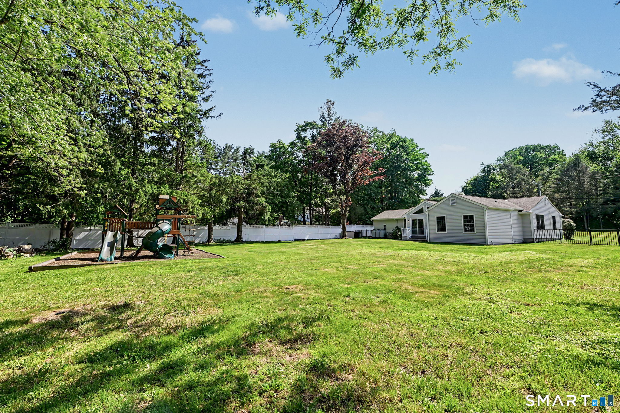 349 Ponus Ridge Road New Canaan, CT 06840 - Photo 25 of 27