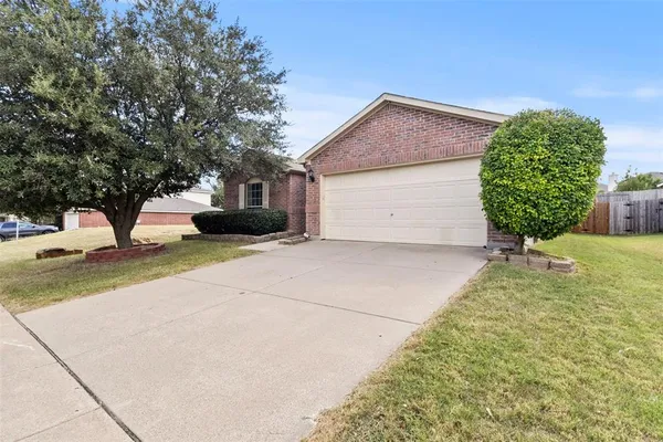 $345,000 | 4140 Silverwood Trail, Fort Worth, TX 76244