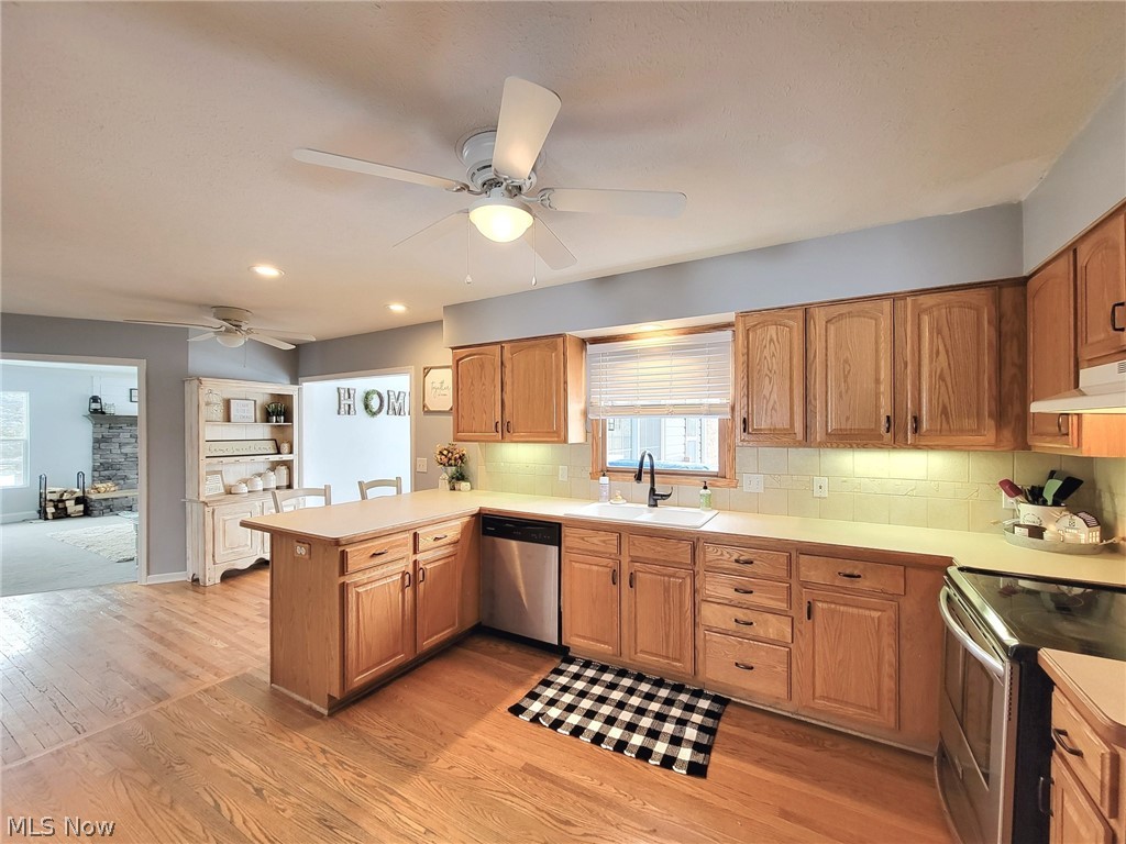 6087 Hanna Road Ravenna, OH 44266 - Photo 11 of 34 First floor kitchen.