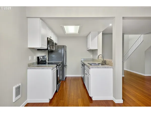 $234,900 | 10186 Southeast Talbert Street, Clackamas, OR 97015