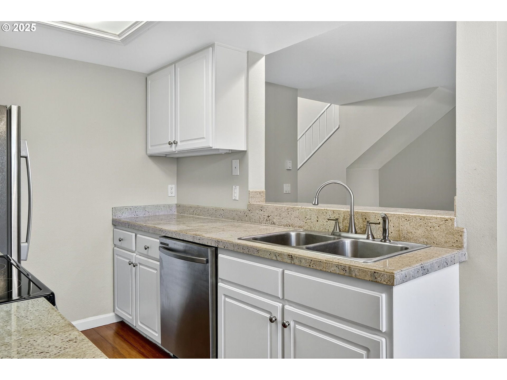 10186 Southeast Talbert Street Clackamas, OR 97015 - Photo 13 of 41