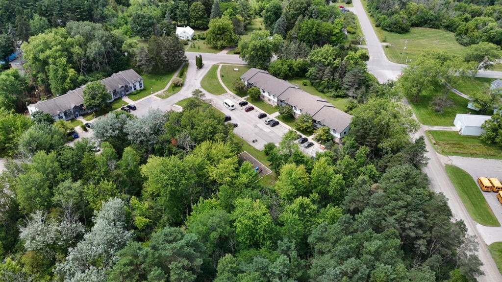 64 East Johnson Road Scottville, MI 49454 - Photo 9 of 15 08