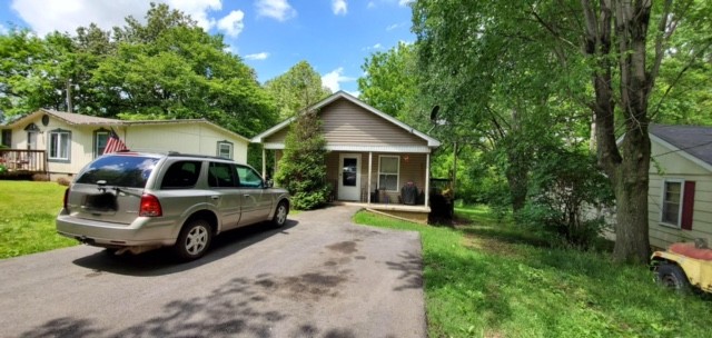 703 Smith Street Springfield, TN 37172 - Photo 1 of 2 Gallery Image 1