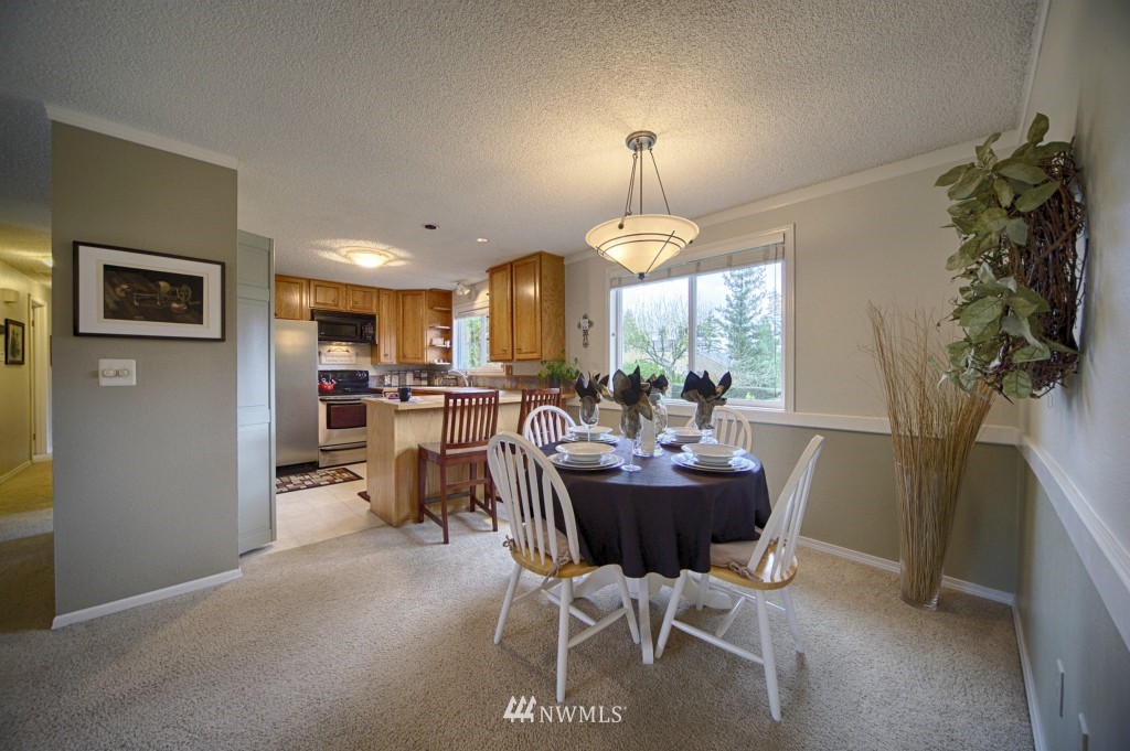 20919 9th Avenue Southeast Bothell, WA 98021 - Photo 4 of 15
