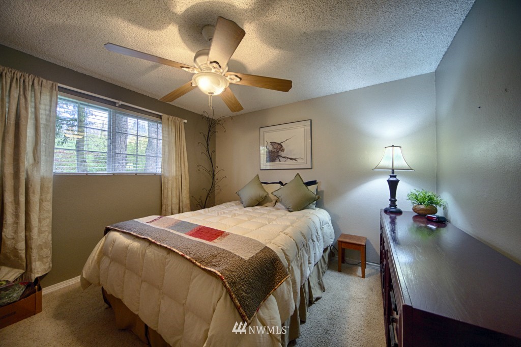 20919 9th Avenue Southeast Bothell, WA 98021 - Photo 10 of 15