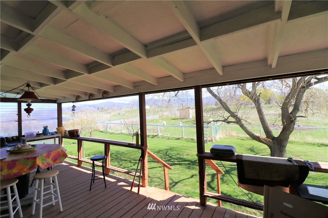 46 Woods Road Omak, WA 98841 - Photo 14 of 23