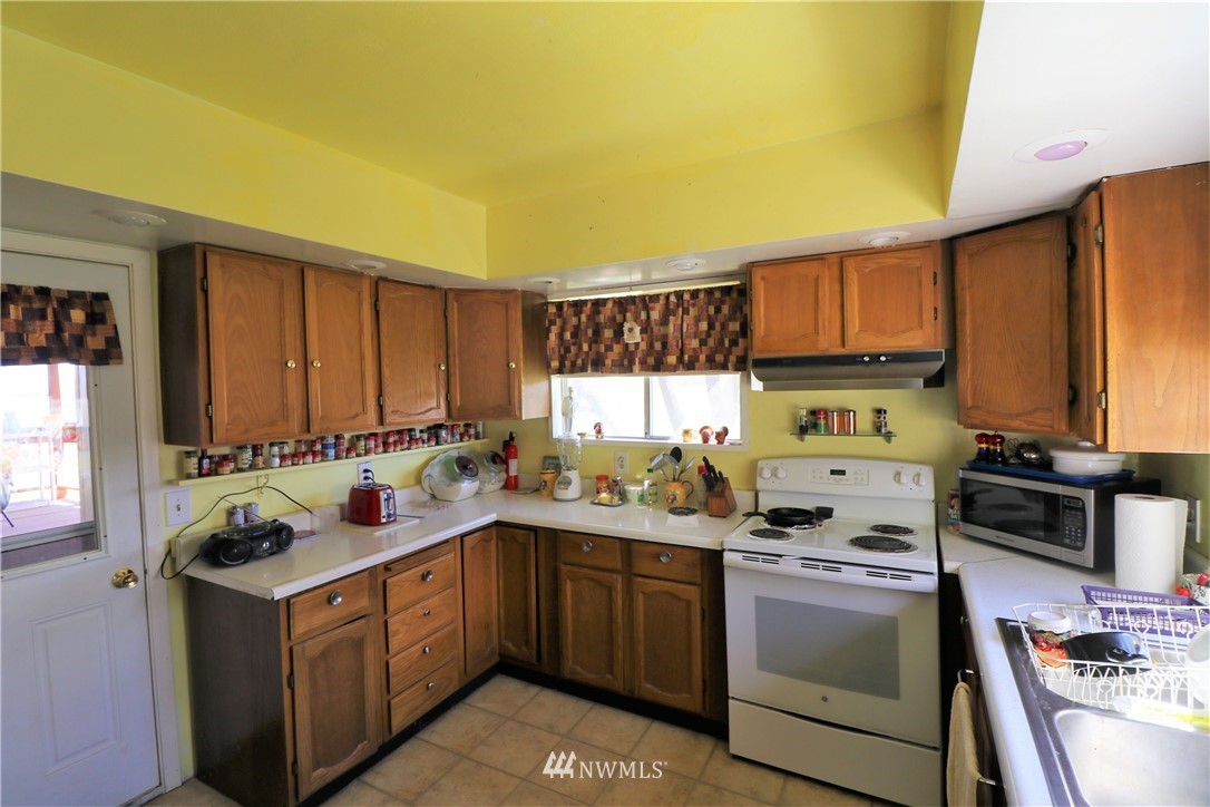 46 Woods Road Omak, WA 98841 - Photo 9 of 23