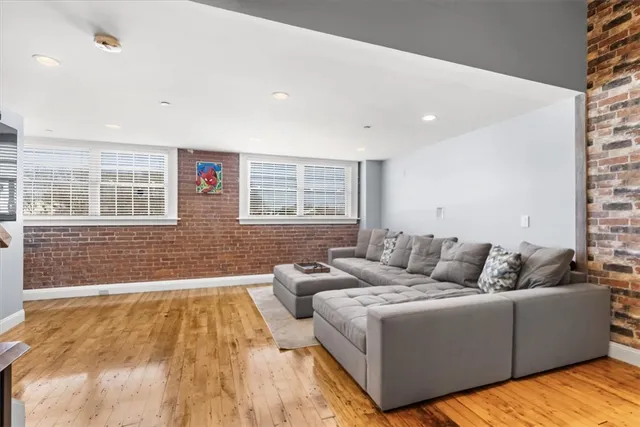 $400,000 | 1 Tupperware Drive, Unit 241, North Smithfield, RI 02896