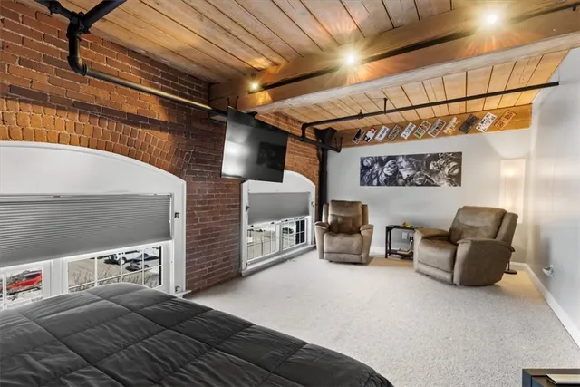 $400,000 | 1 Tupperware Drive, Unit 241, North Smithfield, RI 02896