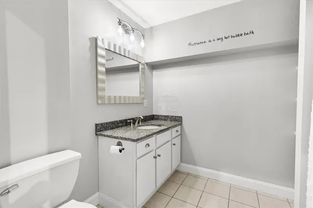 $400,000 | 1 Tupperware Drive, Unit 241, North Smithfield, RI 02896