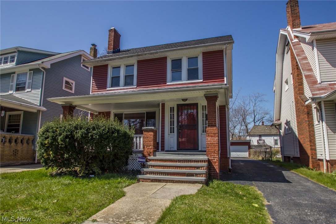 860 Clarence Road Cleveland Heights, OH 44121 - Photo 1 of 28 Gallery Image 1