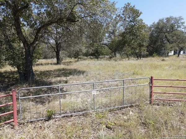 $128,000 | Tbd Lot 141 East Cr 6868, Natalia, TX 78059
