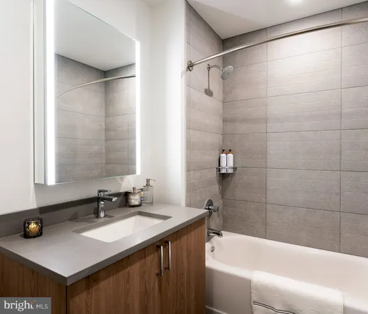 $2,209 | 210 South 12th Street, Unit 11C, Philadelphia, PA 19107
