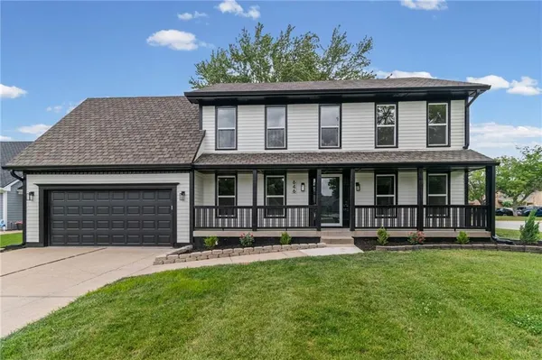 $499,000 | 646 Northeast St Andrews Court, Lee's Summit, MO 64064