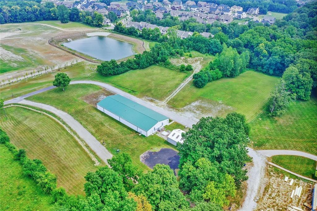 11685 Clay Center Road Carmel, IN 46032 - Photo 12 of 23 Gallery Image 12