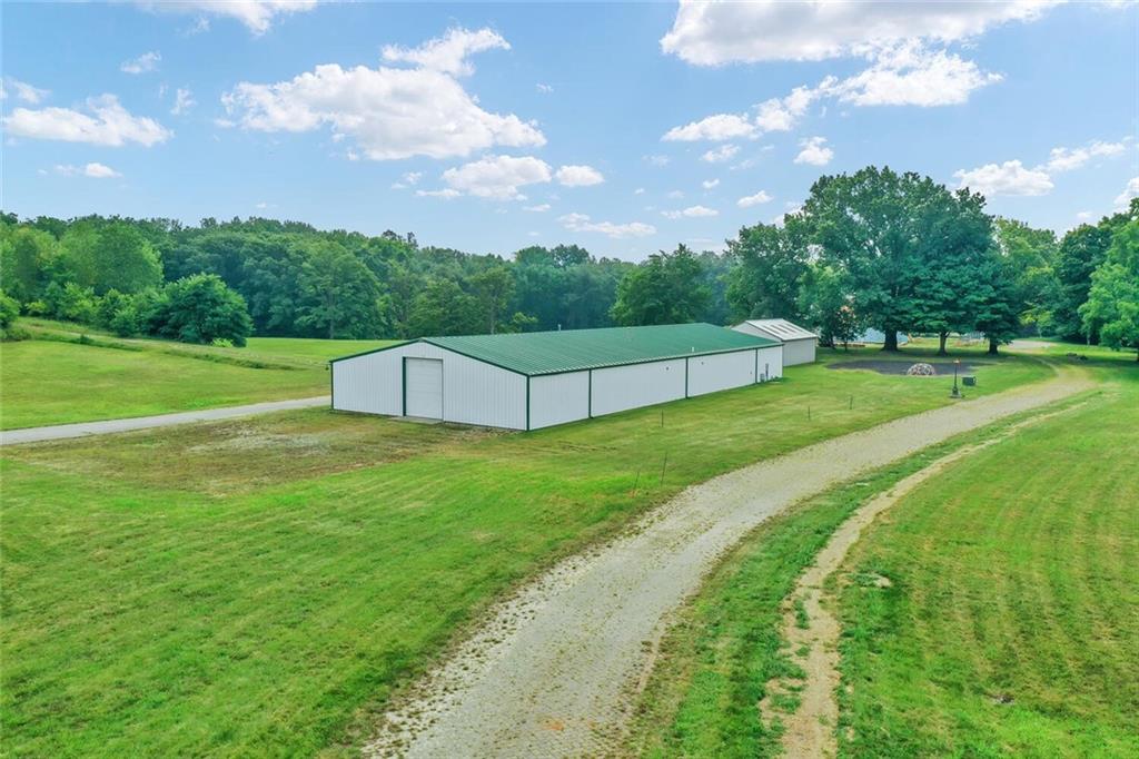 11685 Clay Center Road Carmel, IN 46032 - Photo 13 of 23 Gallery Image 13