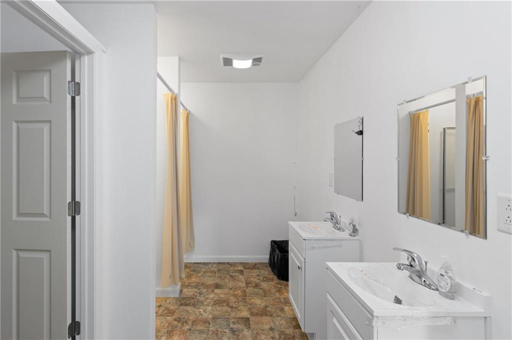 11685 Clay Center Road Carmel, IN 46032 - Photo 17 of 23 Gallery Image 17