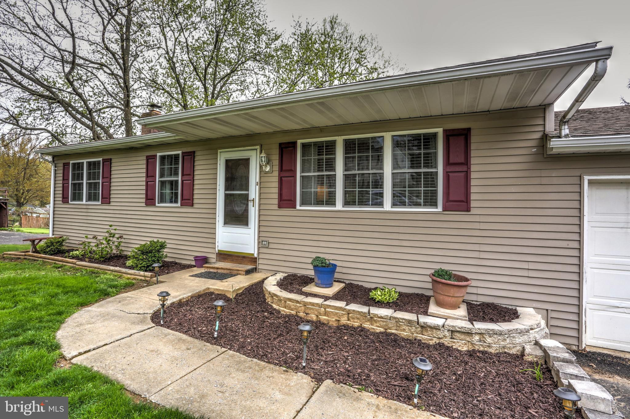 4095 Forrest Road Mount Joy, PA 17552 - Photo 4 of 46 Gallery Image 4