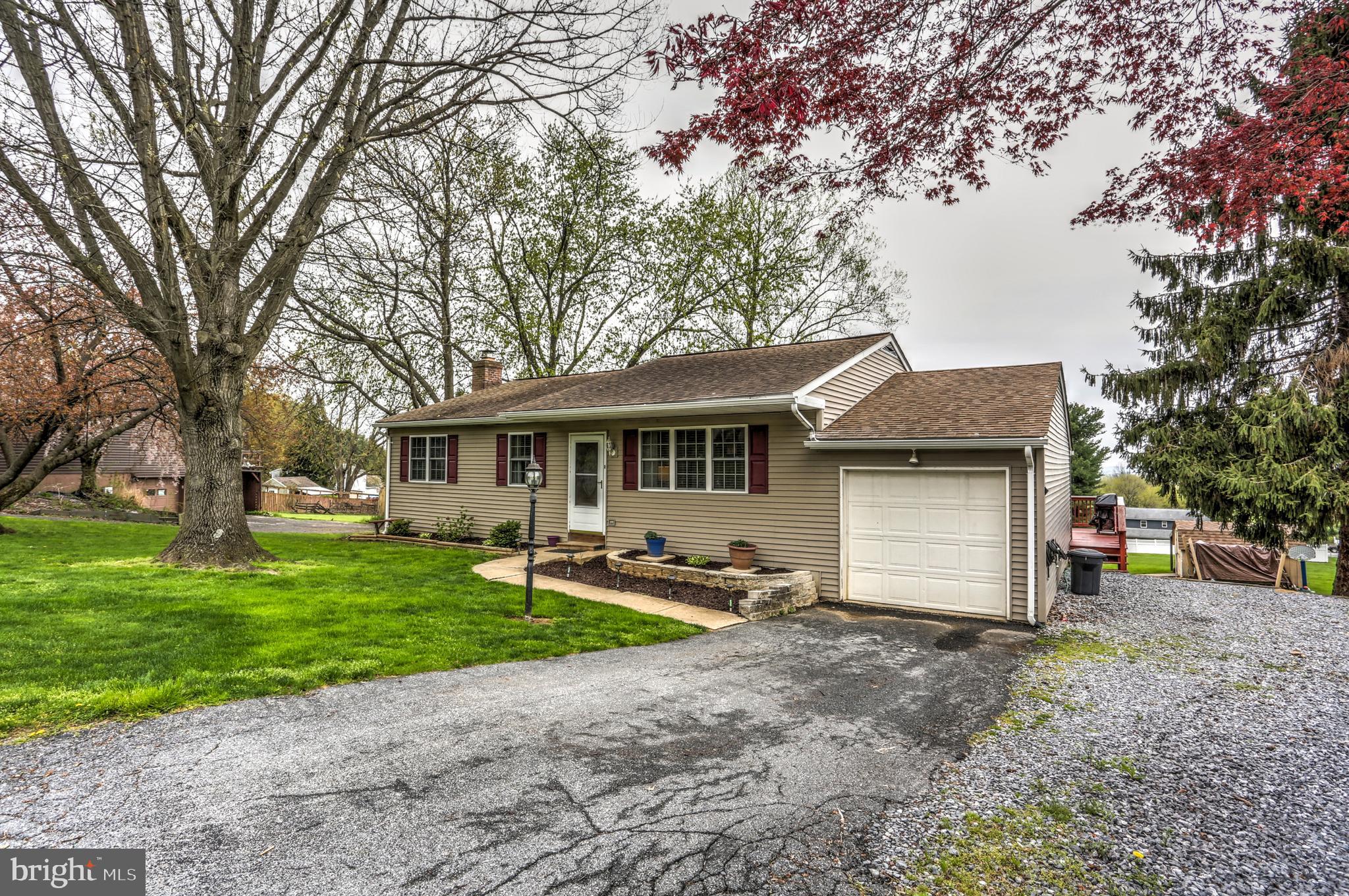4095 Forrest Road Mount Joy, PA 17552 - Photo 5 of 46 Gallery Image 5