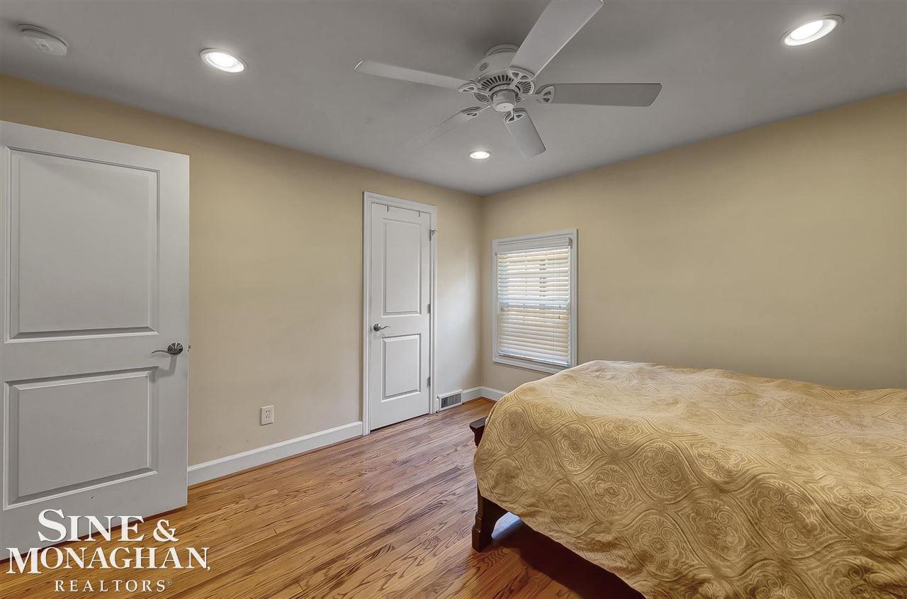 326 Merriweather Road Grosse Pointe, MI 48236 - Photo 27 of 41 50058942-26.JPG