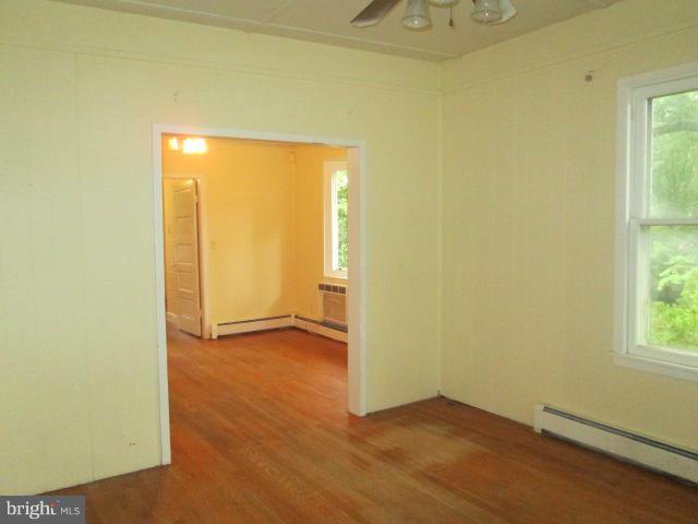 4111 Old Mill Road Alexandria, VA 22309 - Photo 11 of 30 Living Room