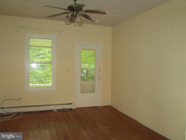 4111 Old Mill Road Alexandria, VA 22309 - Photo 16 of 30 Living Room