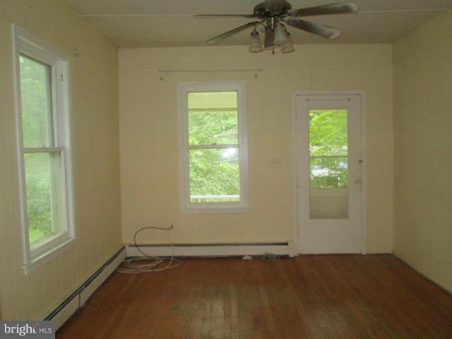 4111 Old Mill Road Alexandria, VA 22309 - Photo 17 of 30 Living Room