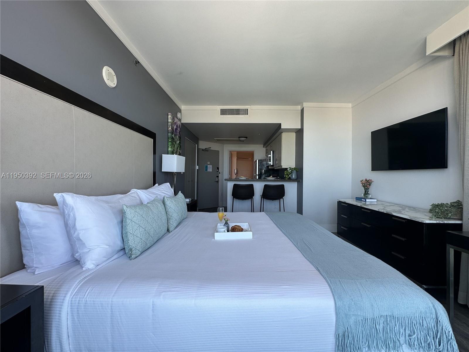 2889 McFarlane Road, Unit 1812 Miami, FL 33133 - Photo 11 of 16