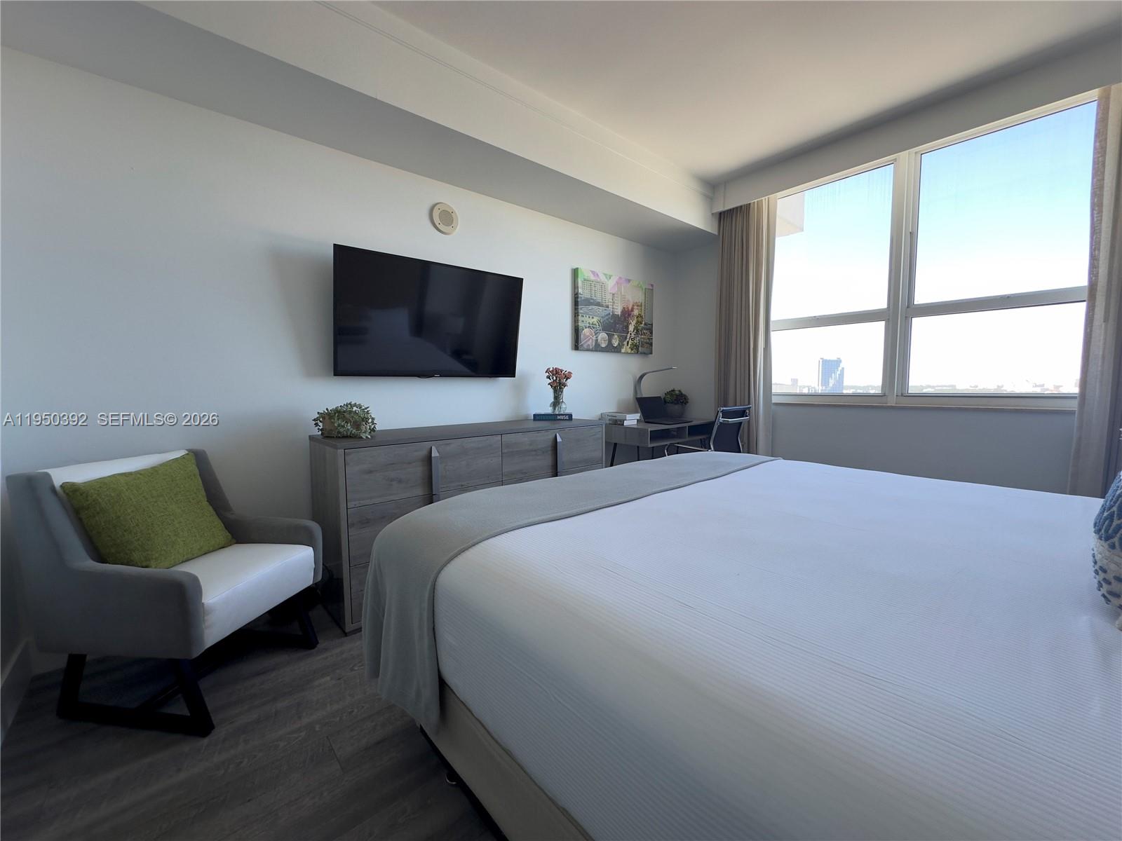 2889 McFarlane Road, Unit 1812 Miami, FL 33133 - Photo 12 of 16