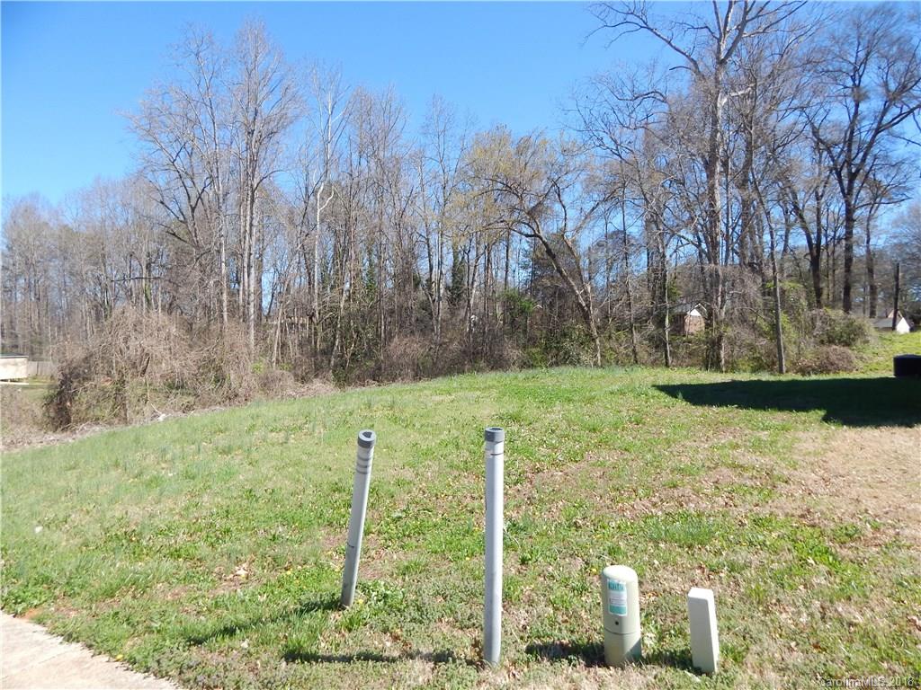 5030 Elizabeth Road Charlotte, NC 28269 - Photo 2 of 6 Gallery Image 2