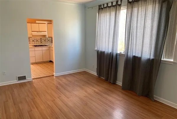 $1,700 | Undisclosed Address, Royal Oak, MI 48067