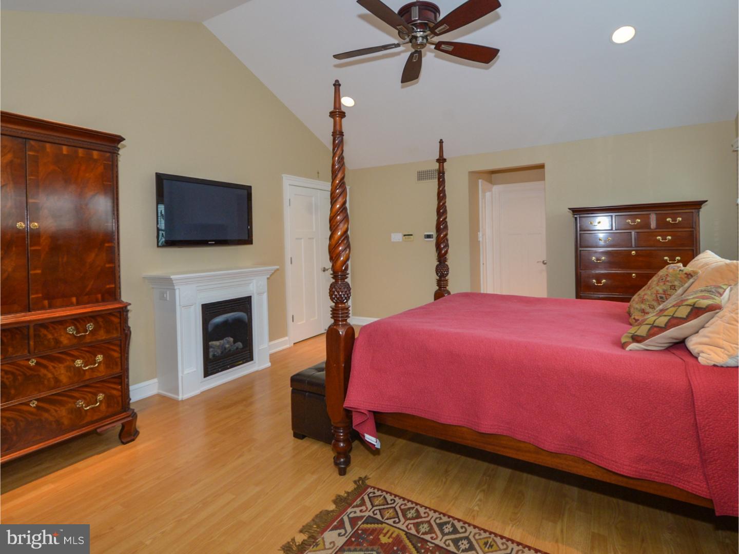 905 Ridgeview Lane Ambler, PA 19002 - Photo 14 of 25 Gallery Image 14