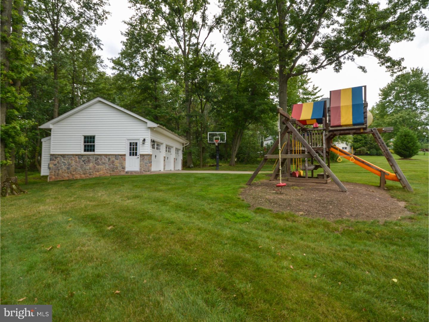 905 Ridgeview Lane Ambler, PA 19002 - Photo 24 of 25 Gallery Image 24