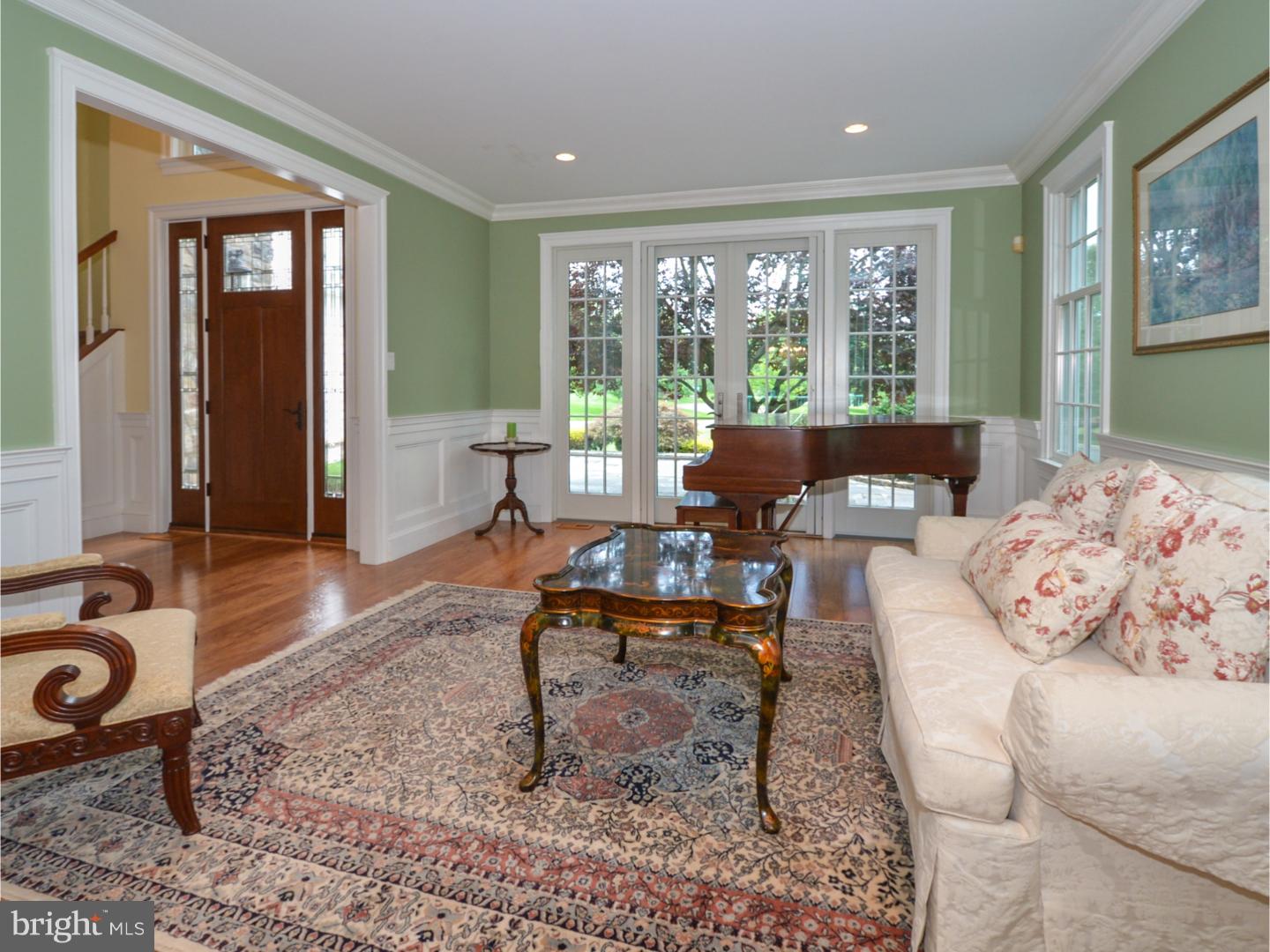 905 Ridgeview Lane Ambler, PA 19002 - Photo 5 of 25 Gallery Image 5