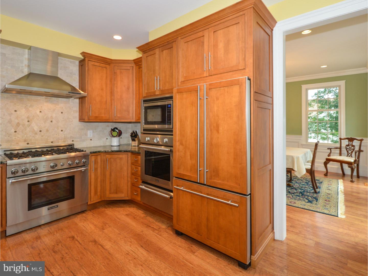 905 Ridgeview Lane Ambler, PA 19002 - Photo 7 of 25 Gallery Image 7