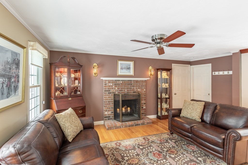 32 Ledgeview Drive Norwood, MA 02062 - Photo 12 of 27