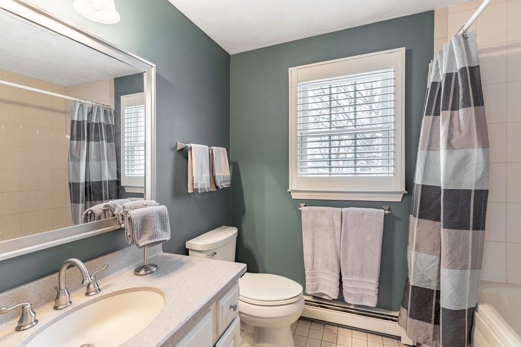 32 Ledgeview Drive Norwood, MA 02062 - Photo 18 of 27