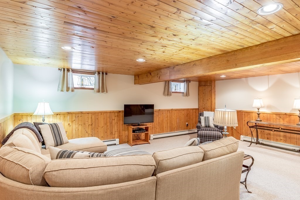 32 Ledgeview Drive Norwood, MA 02062 - Photo 23 of 27