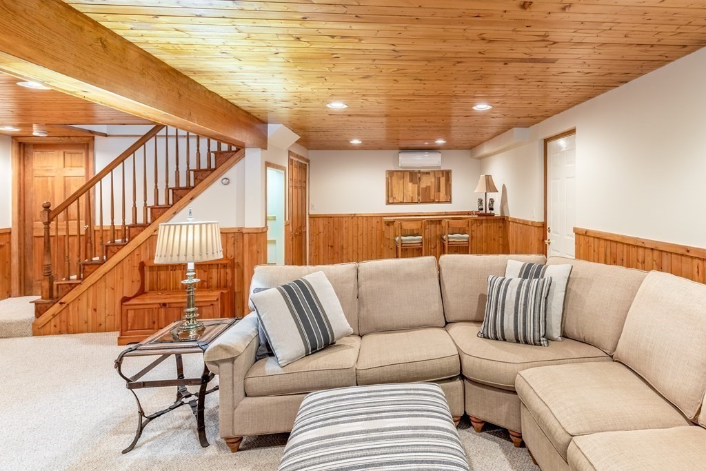 32 Ledgeview Drive Norwood, MA 02062 - Photo 24 of 27