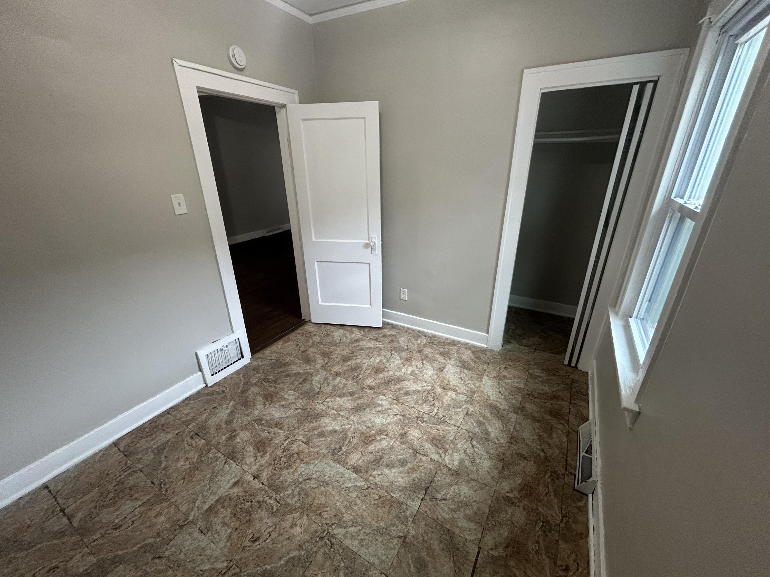 3661 Connecticut Street Gary, IN 46409 - Photo 12 of 17 an empty room with window