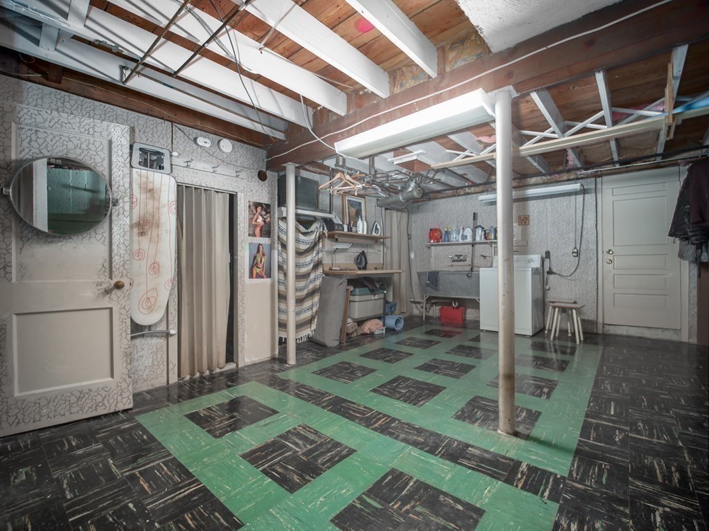 104 Chesbrough Road Boston, MA 02132 - Photo 5 of 32