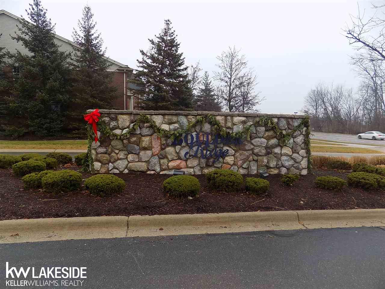 1900 Flagstone Circle Rochester, MI 48307 - Photo 2 of 21