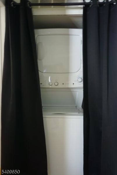 2007 Stonegate Lane Stanhope, NJ 07874 - Photo 14 of 17