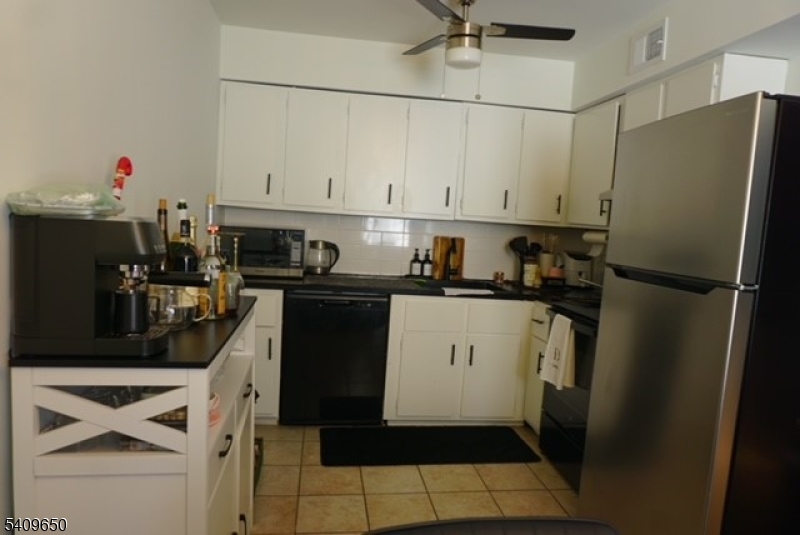 2007 Stonegate Lane Stanhope, NJ 07874 - Photo 8 of 17