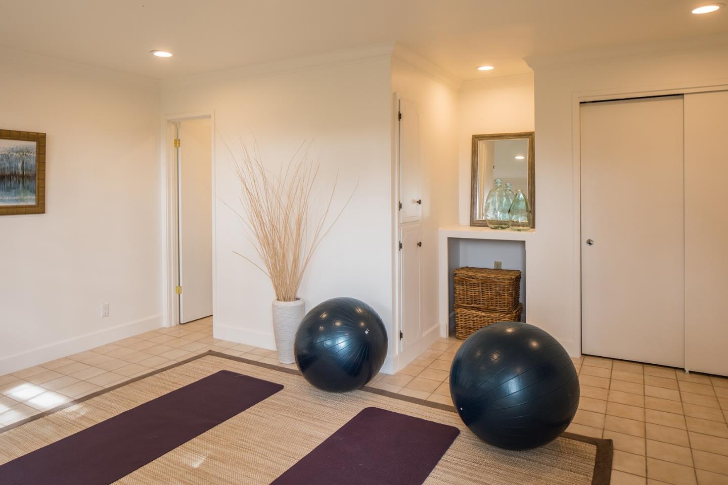 1476 Bonifacio Road Pebble Beach, CA 93953 - Photo 34 of 39 a view of a bathroom