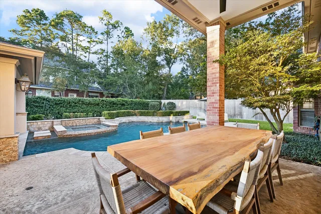 a outdoor view with a sitting space