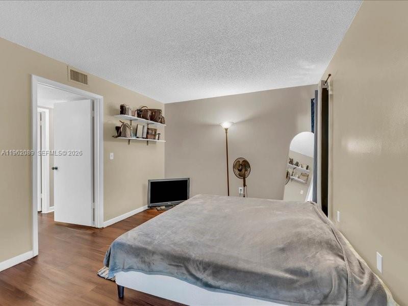 469 North Pine Island Road, Unit B305 Plantation, FL 33324 - Photo 21 of 32